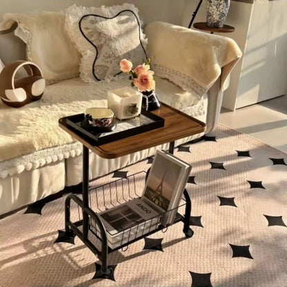 Pokretni stocic na tockice...